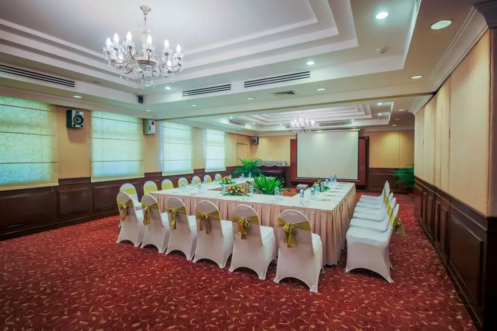 Ханой: Diamond Westlake Suites
