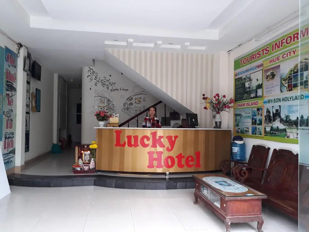Lucky House Hotel — фото 1