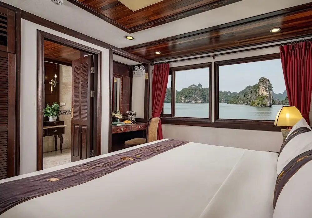 Халонг: Indochina Sails Ha Long Bay