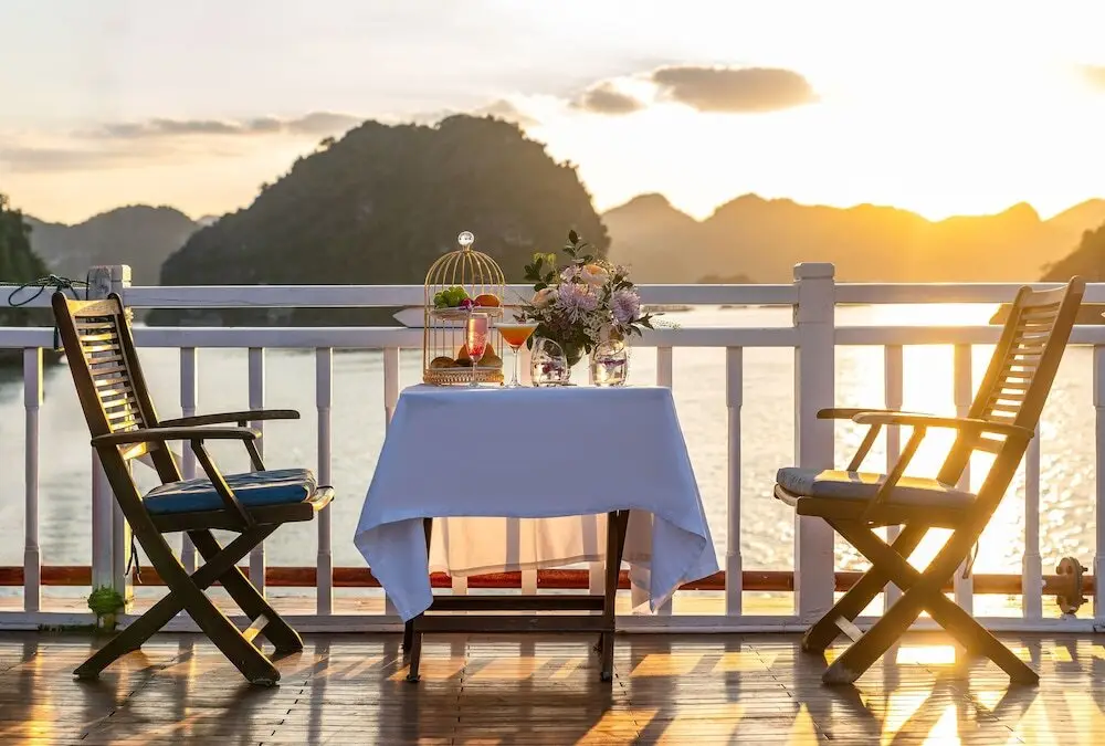 Халонг: Indochina Sails Ha Long Bay