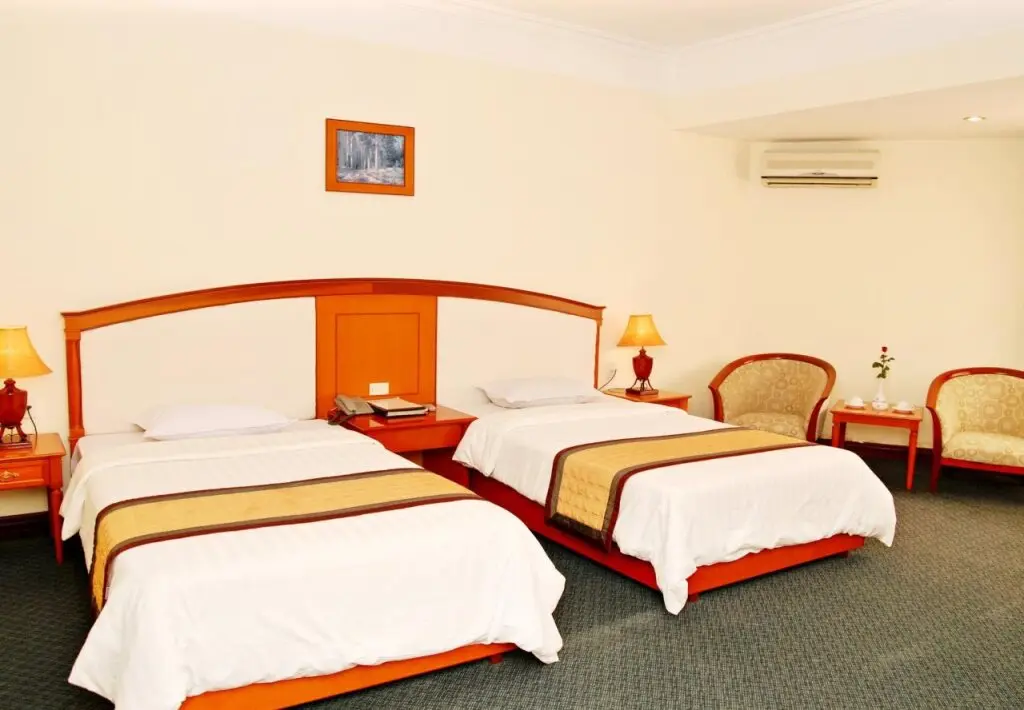 Халонг: Van Hai Hotel