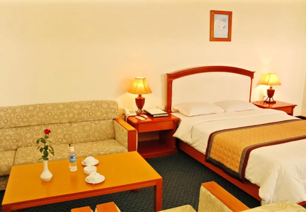 Халонг: Van Hai Hotel