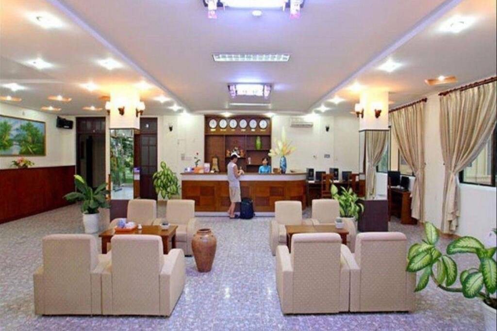 Cua Dai Beach Hotel — фото 1