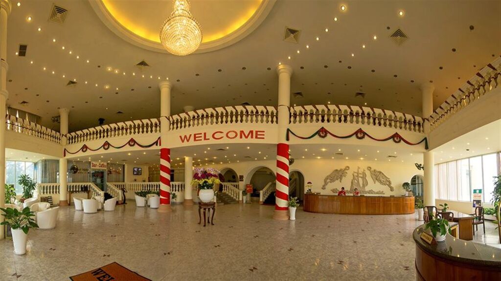 carousel image 3