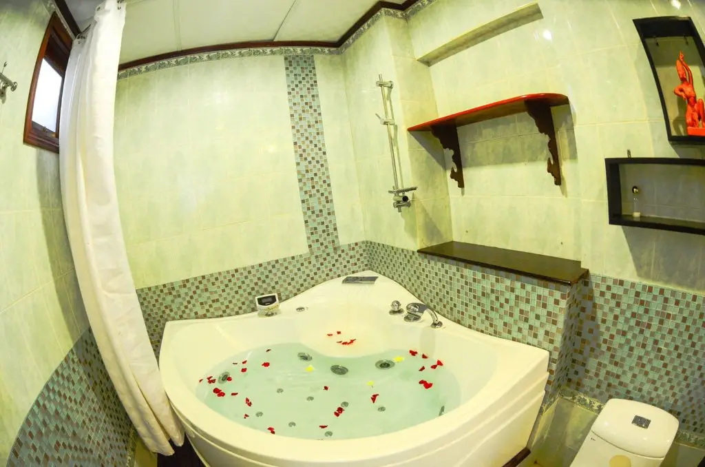 Хойан: Long Life Hotel