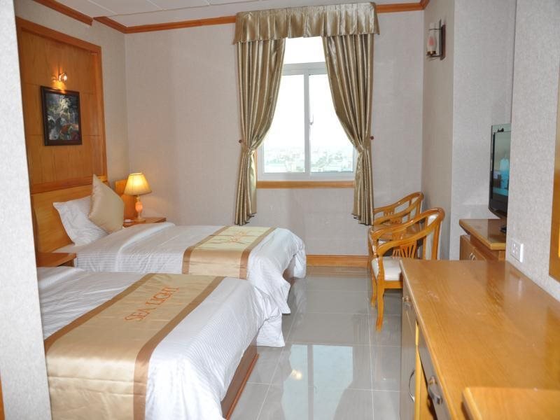 Рач-Гия: Sea Light Hotel