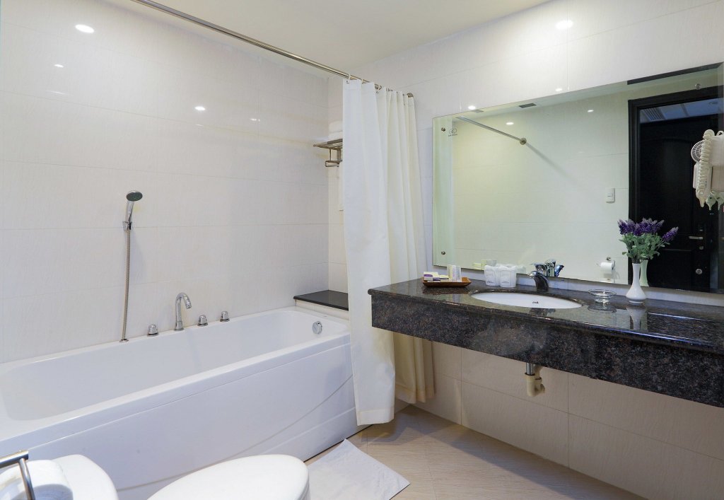 Хошимин: Lavender Hotel Ben Thanh Market