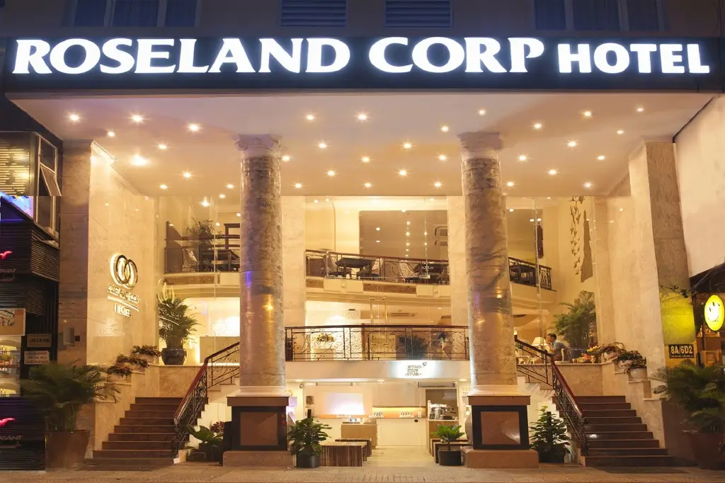 Roseland Corp Hotel — фото 1