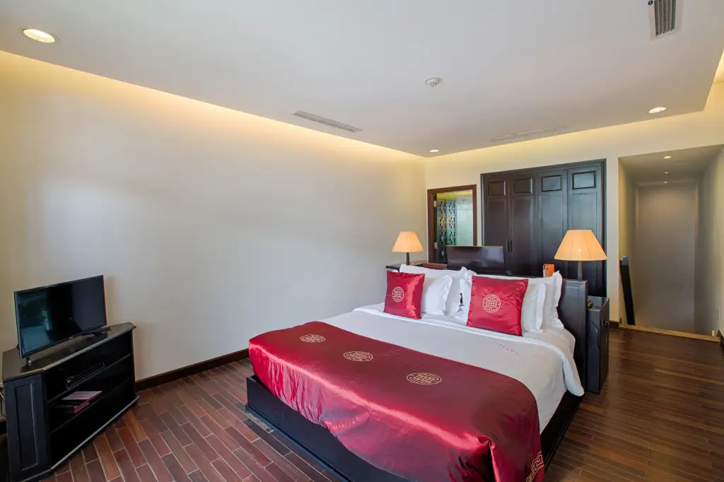 Фуванг: Lapochine Beach Resort (Formerly Ana Mandara Hue)