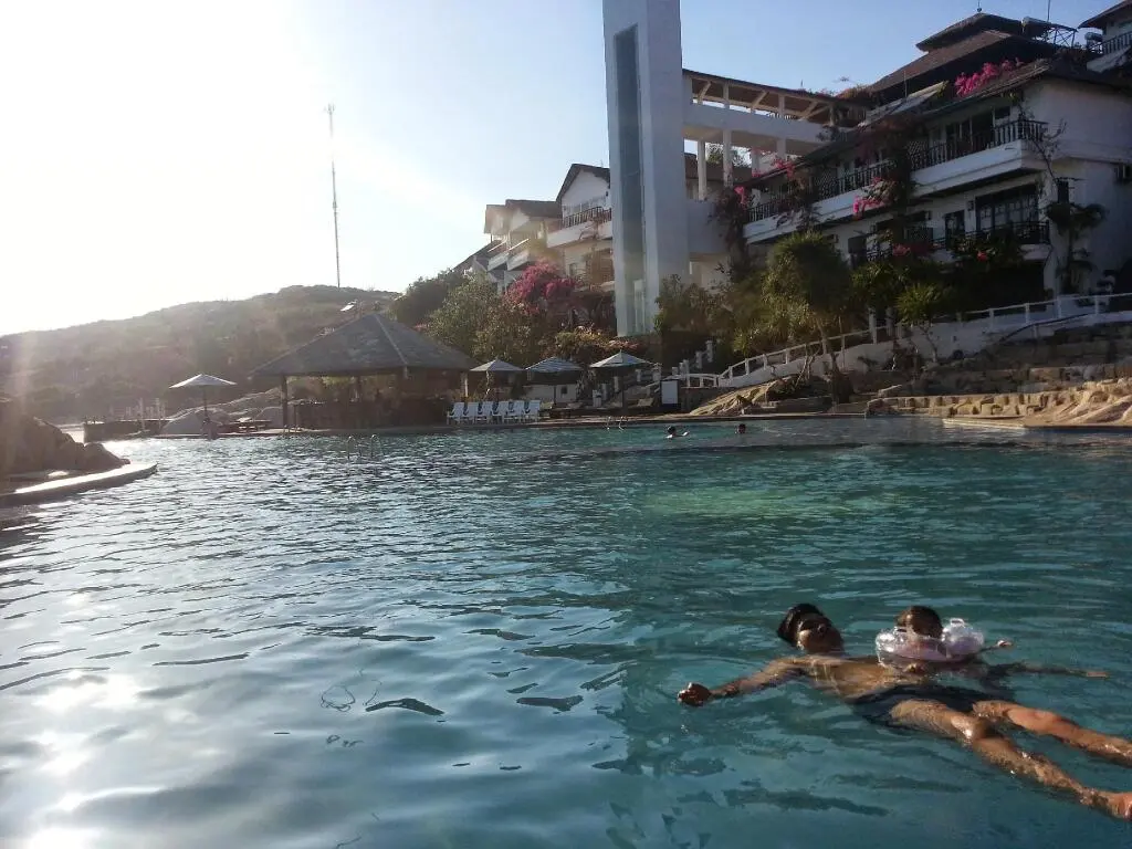 Хам Тхуан Нам: Rock Water Bay Beach Resort & Spa