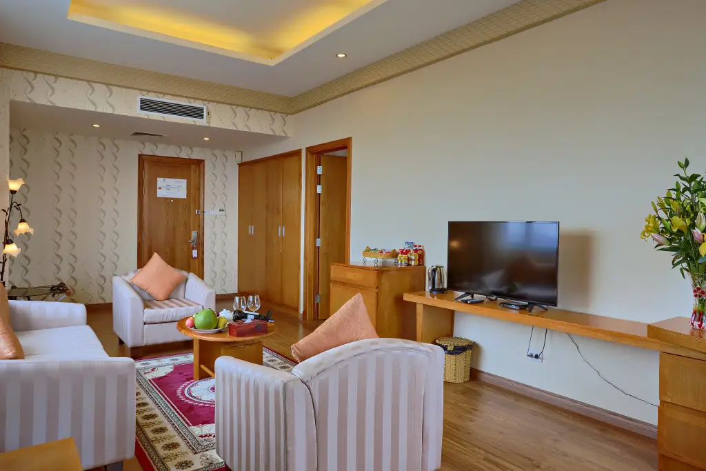 Hoang Son Peace Hotel — фото 1