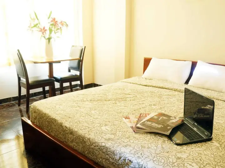 Хошимин: Yens Hotel