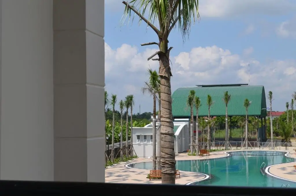 Тхузаумот: Tiamo Hotel
