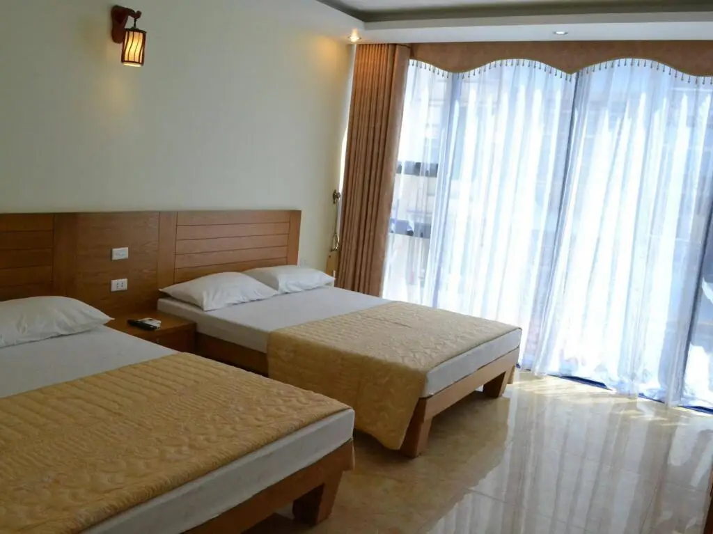 Халонг: Hoai Huong Hotel