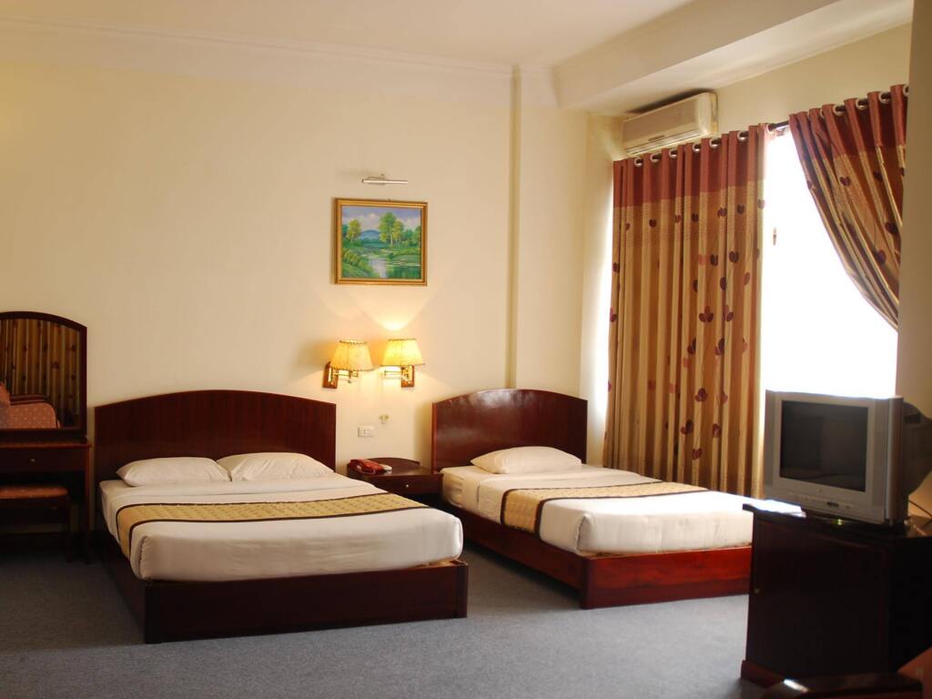 Халонг: Bach Dang Hotel