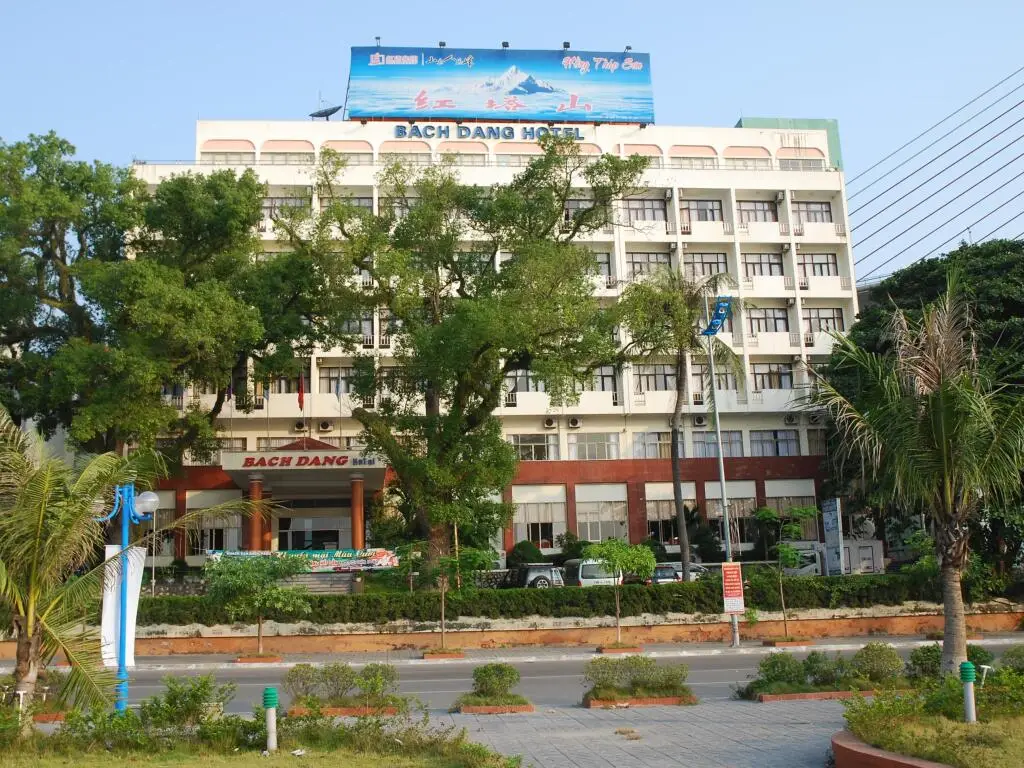 Халонг: Bach Dang Hotel