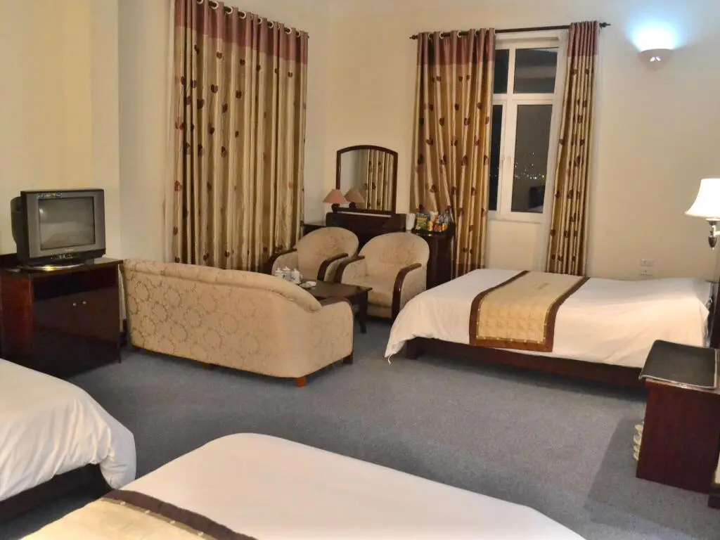 Халонг: Bach Dang Hotel