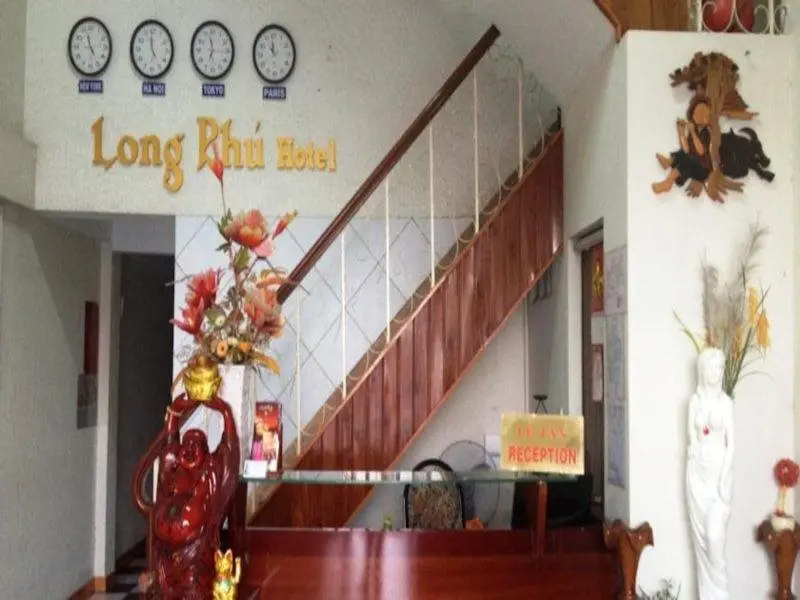 Long Phu Hotel — фото 1