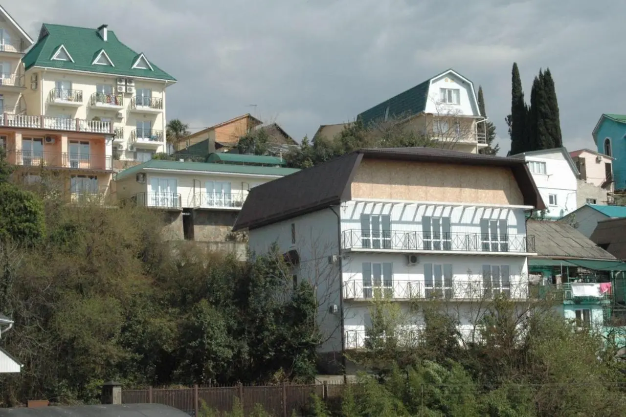 Лазаревское: Elena Guest House