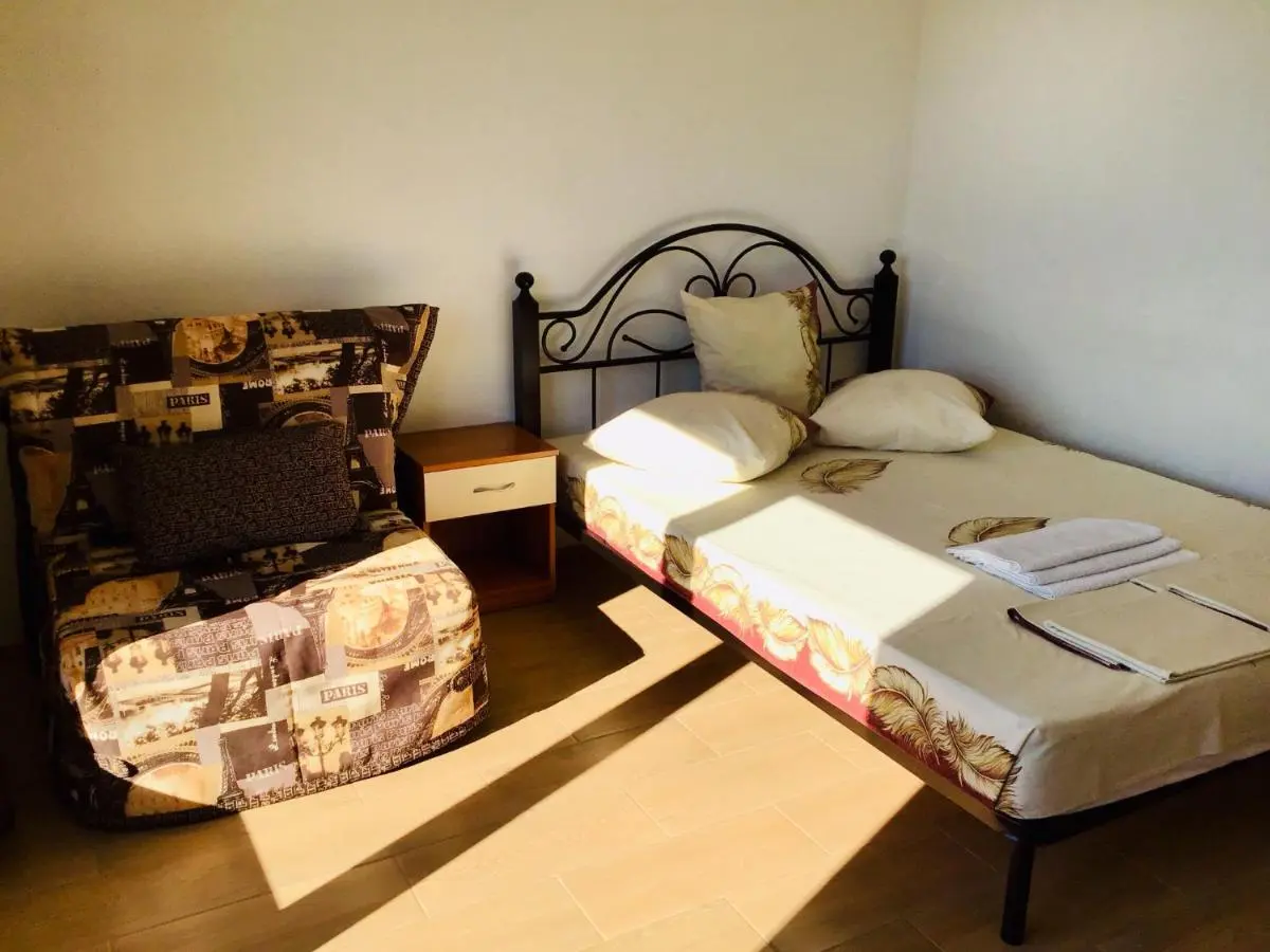 Лазаревское: Elena Guest House
