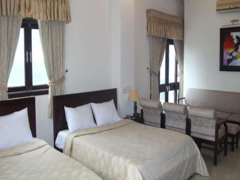 Дананг: Y Van Hotel