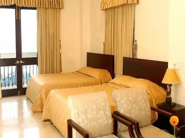 Дананг: Y Van Hotel