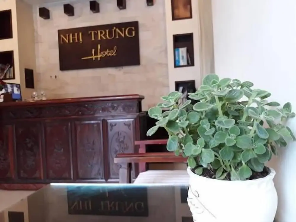 Хойан: Nhi Trung Hotel