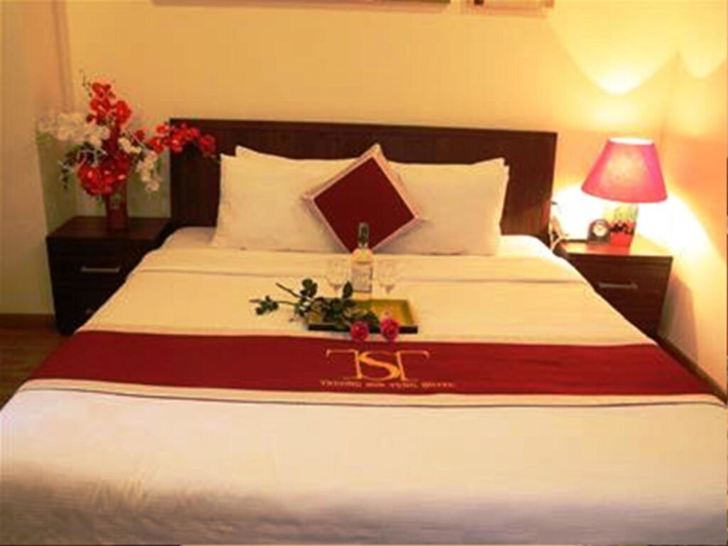 Truong Son Tung 2 Hotel — фото 1
