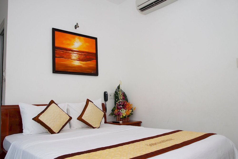 Golden Beach Hotel — фото 1