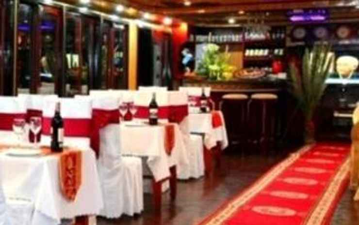 Халонг: Halong Dolphin Cruise