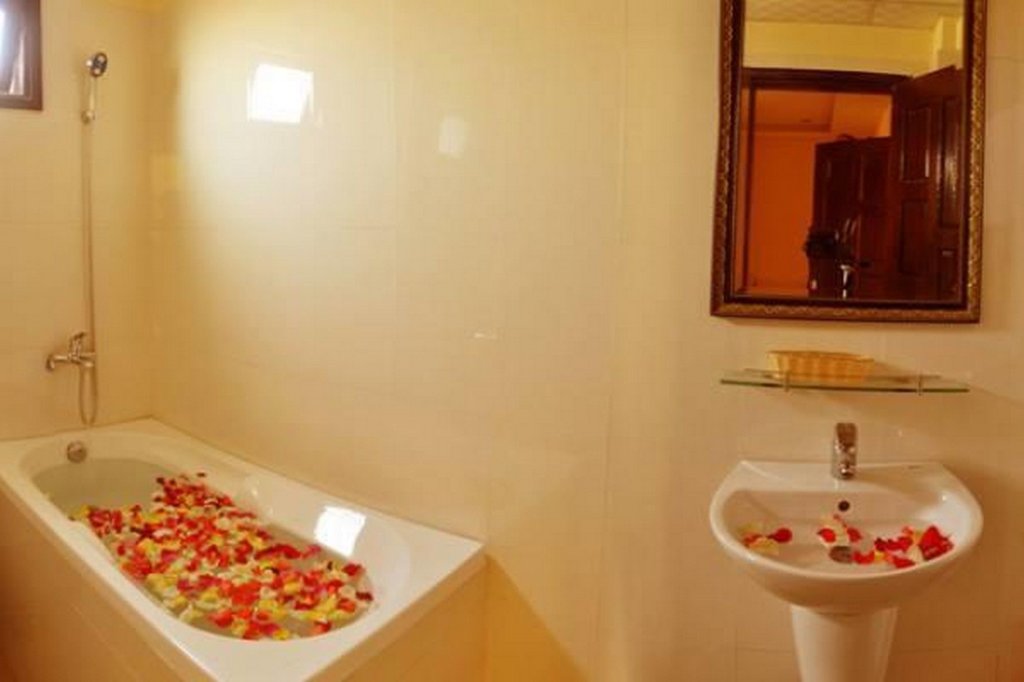 Хюэ: Champa Hue Hotel