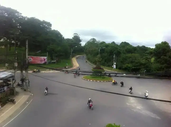 Далат: Nh Nghi Thin Hong