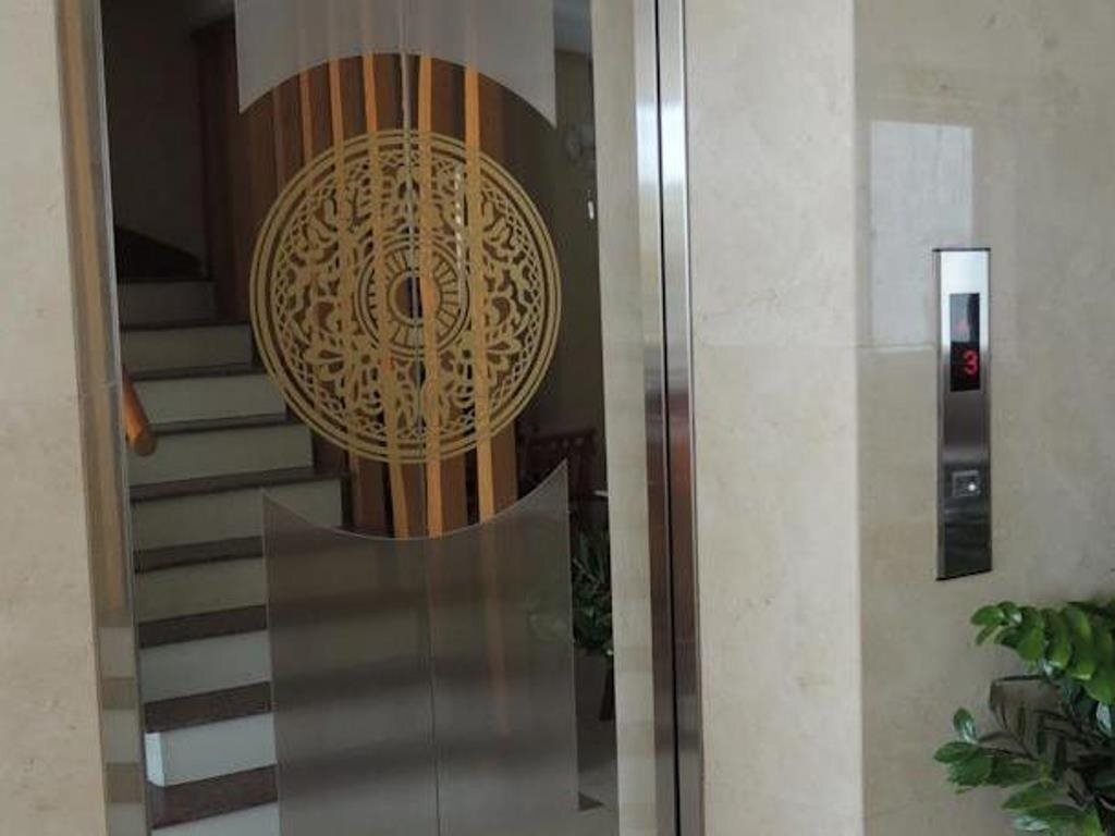 Ханой: B Hotel