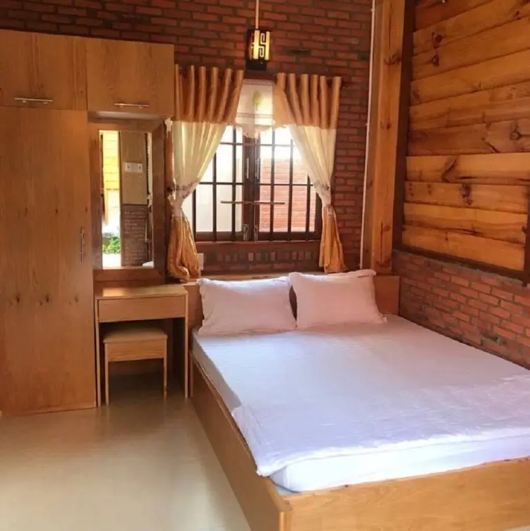 Ла-Джи: Hoang An Hotel
