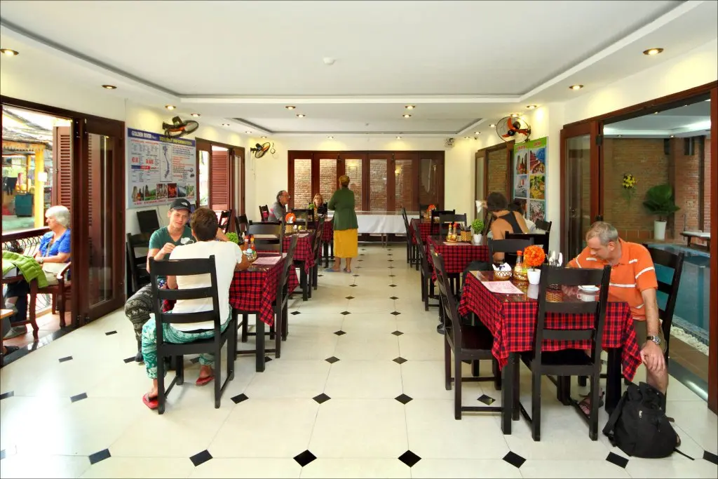 Хойан: Golden River Hotel