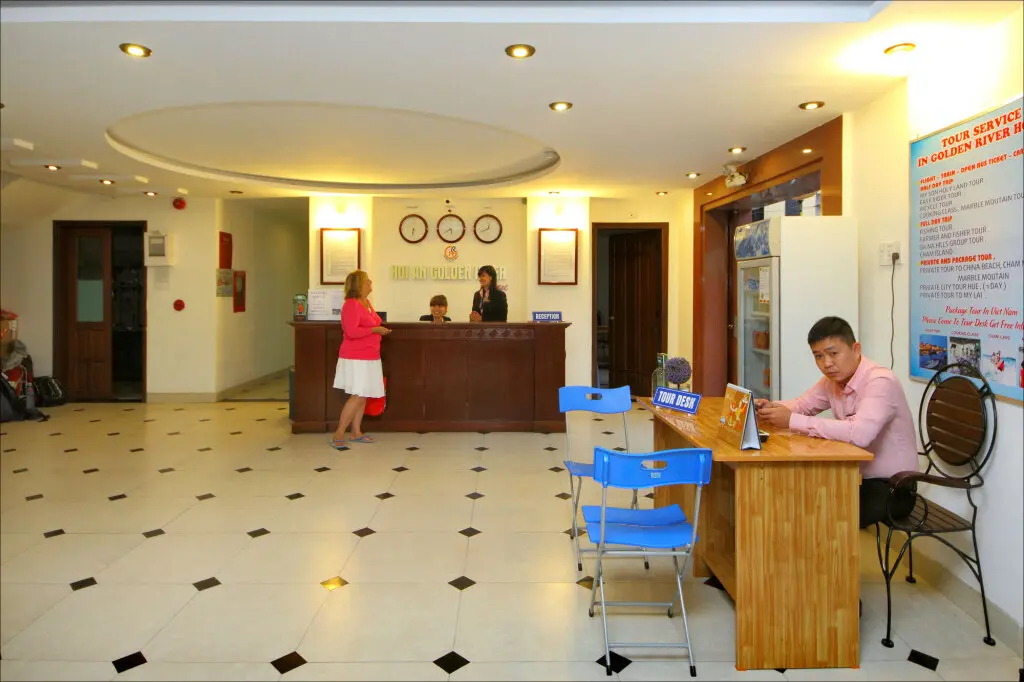 Хойан: Golden River Hotel