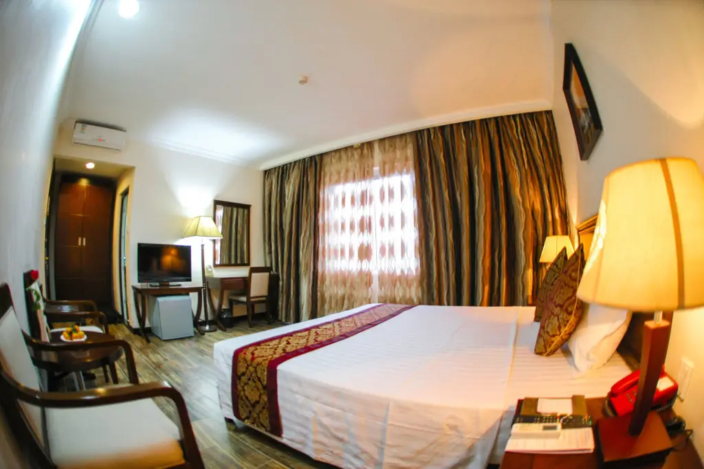 Хайфон: Level Hotel