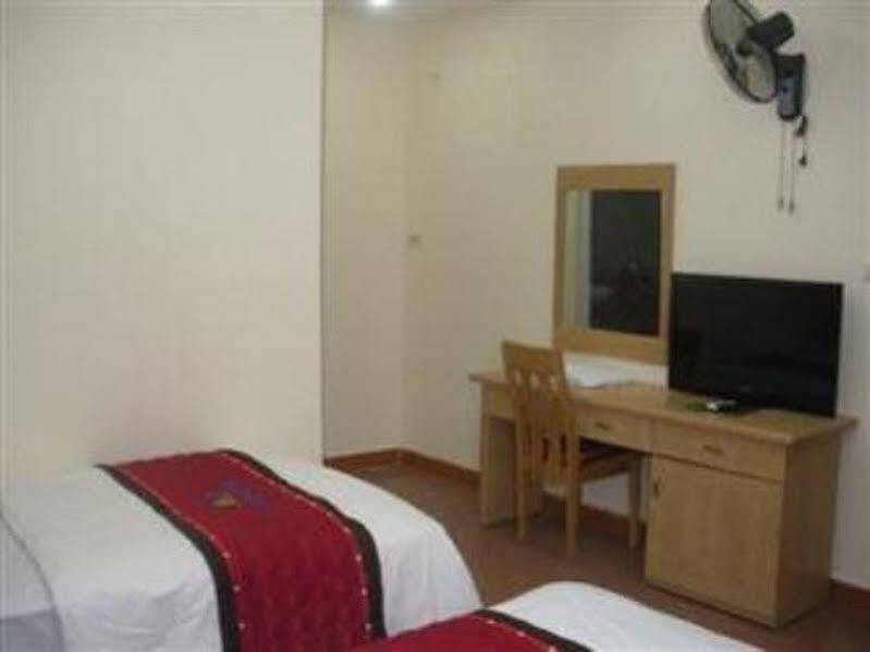 Ханой: Red Hotel 2