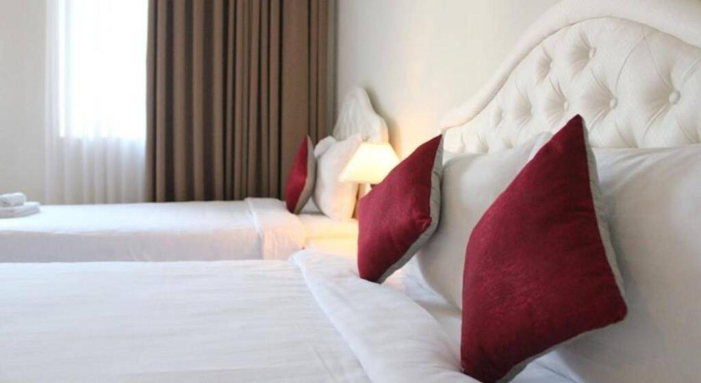 Bizo Diamond Hotel — фото 1