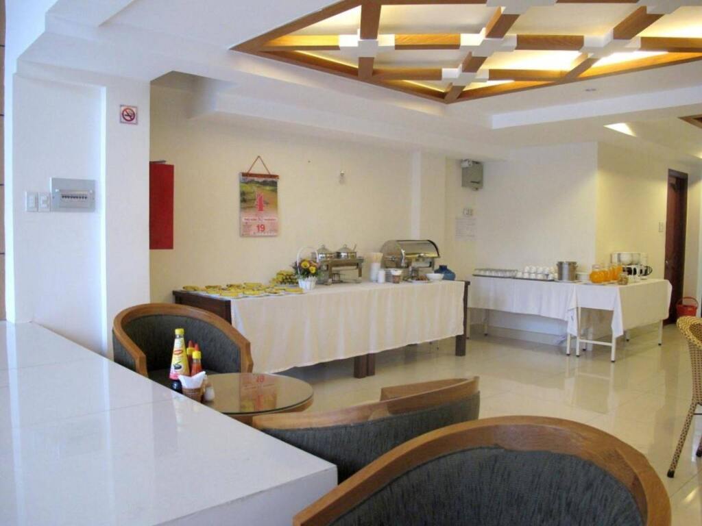 Bizu Hotel II — фото 1