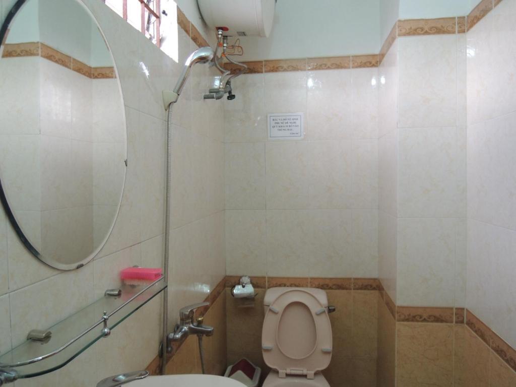 Далат: Hoang De Hotel