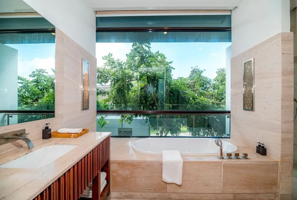 Beachfront Villa Danang Beach — фото 1