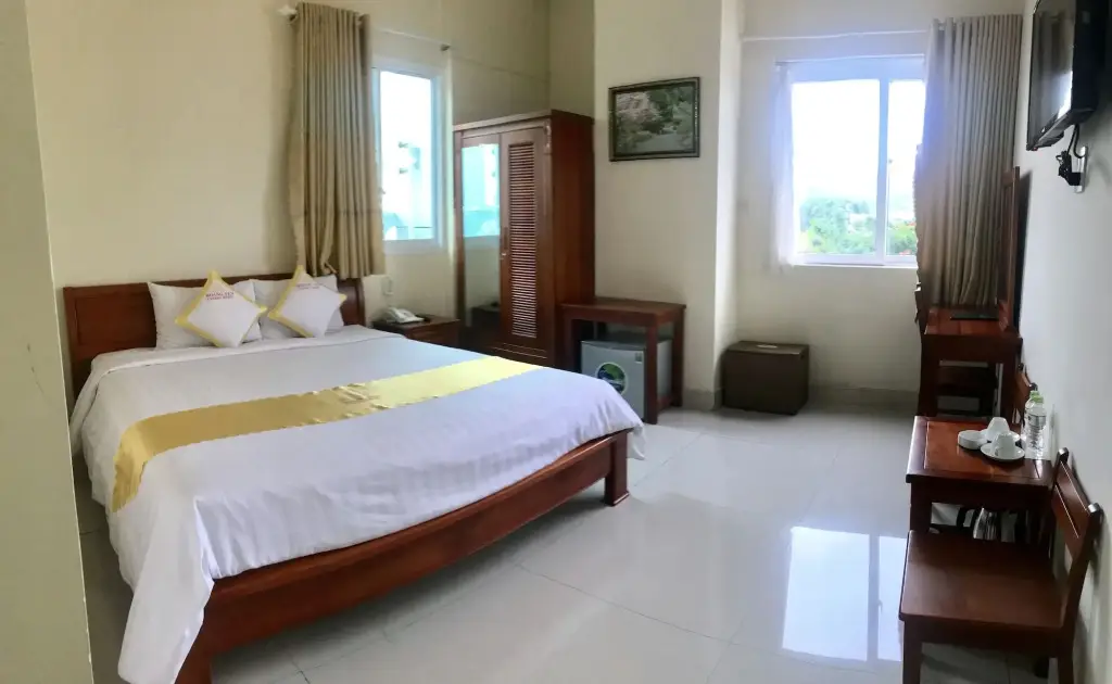 Куинён: Hoang Yen Canary Hotel
