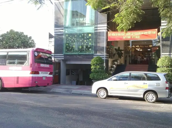 Куинён: Hoang Yen Canary Hotel