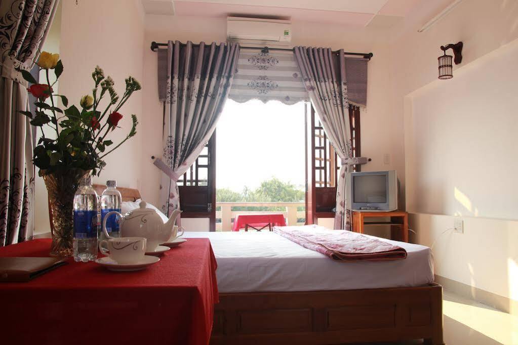 Хойан: Lakeside Homestay