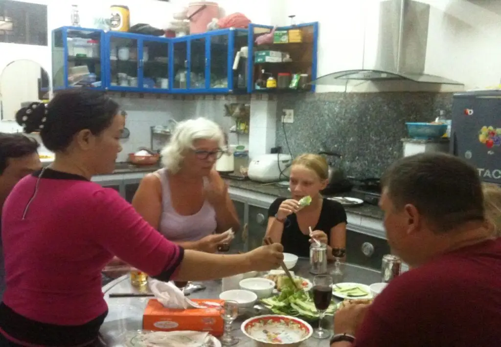 Хойан: Ngo Homestay