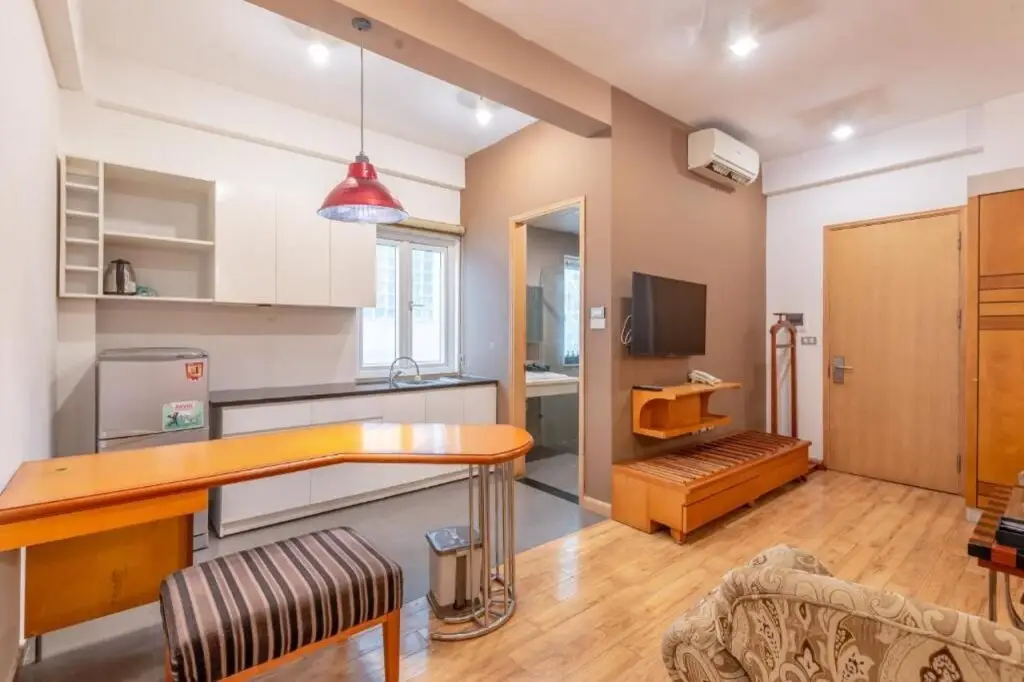 Ханой: Golden Sunshine Villa Hotel and Travel