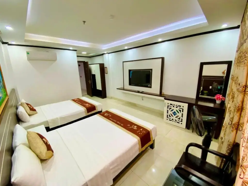 Халонг: Ha Long Sail Hotel