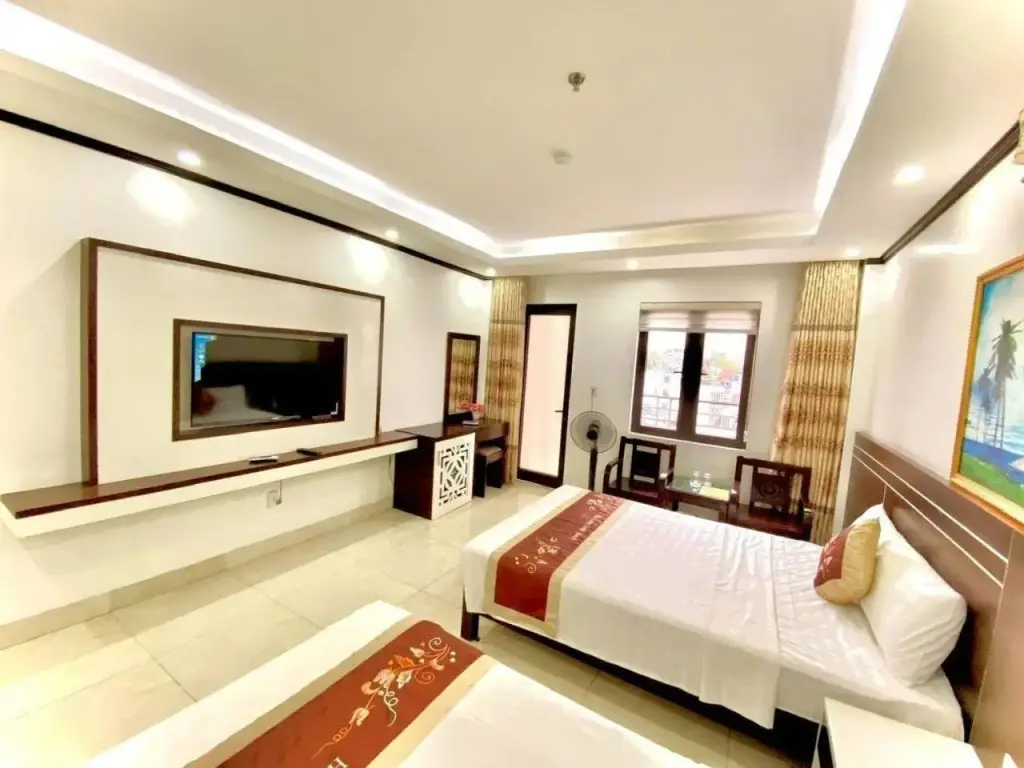 Халонг: Ha Long Sail Hotel