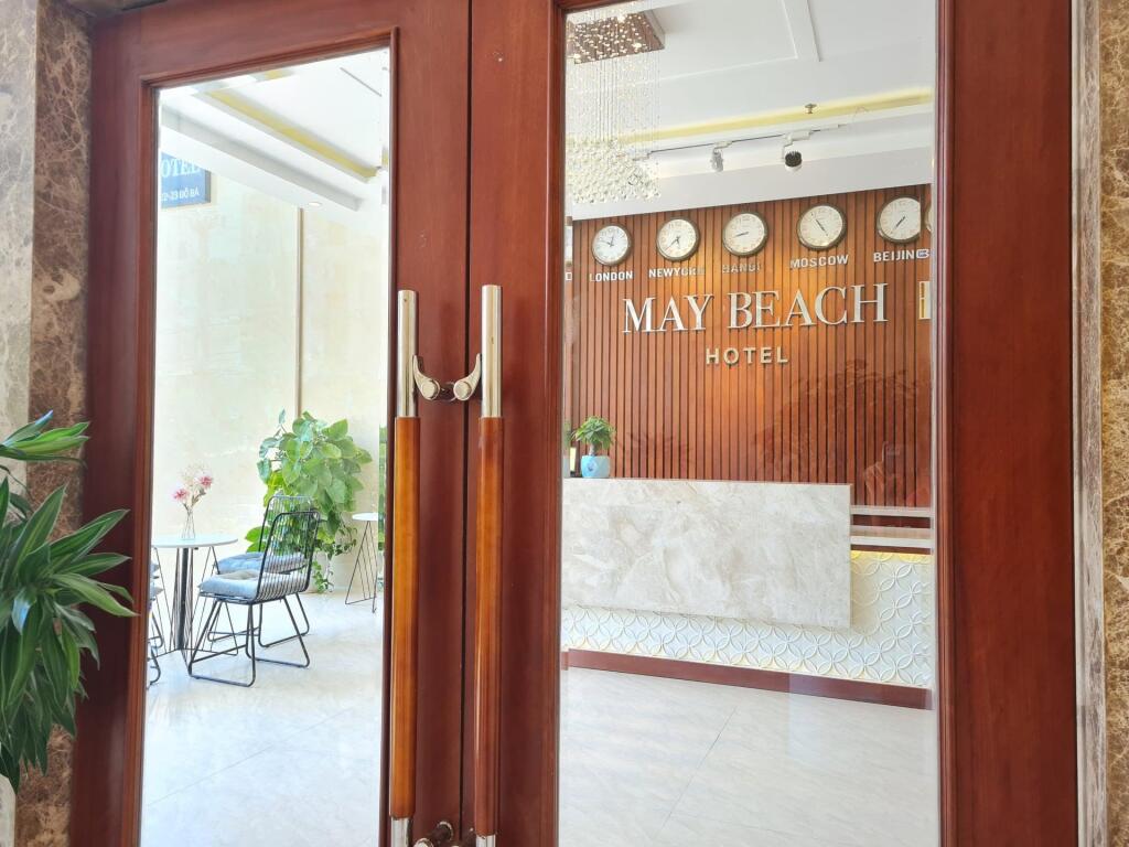 Дананг: May Beach Hotel